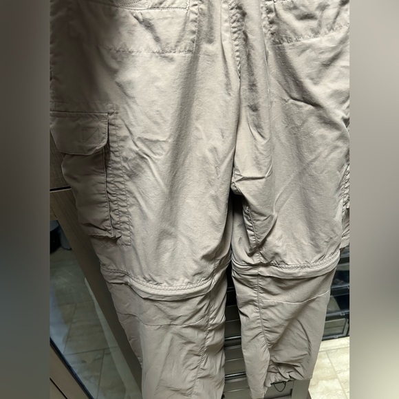 Mountain Hardware Pants - Picture 6 of 10